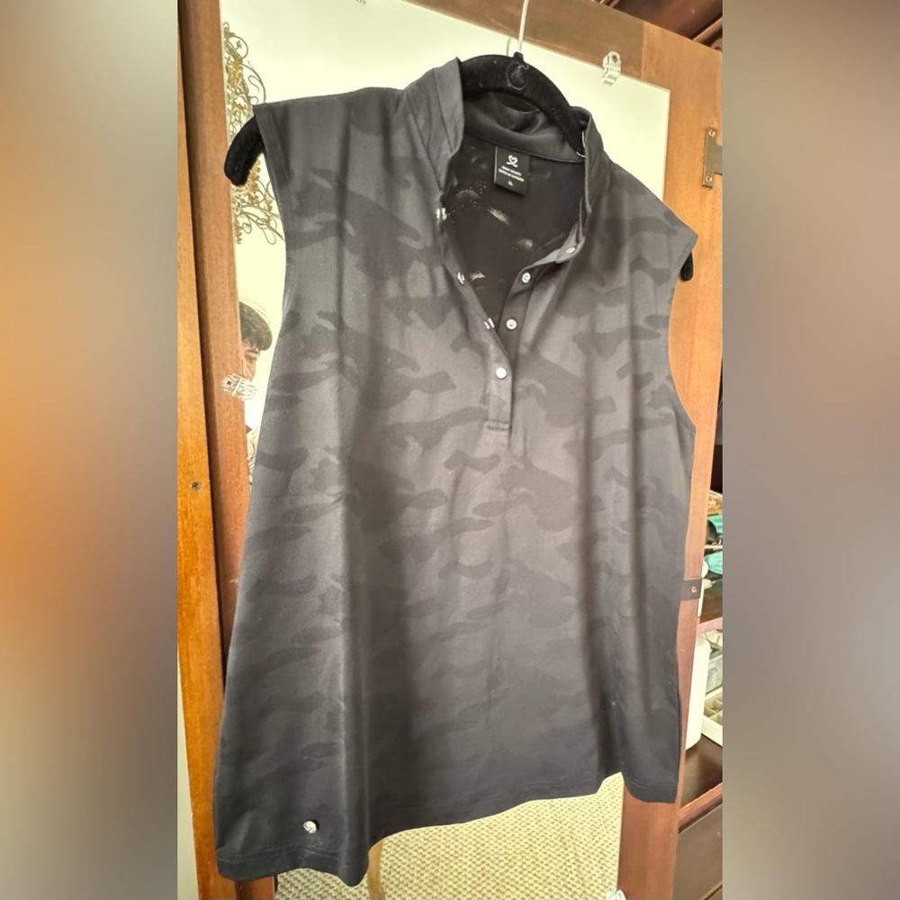 Daily Sports Jess Womens Sleeveless Golf Polo golf top in CAMO